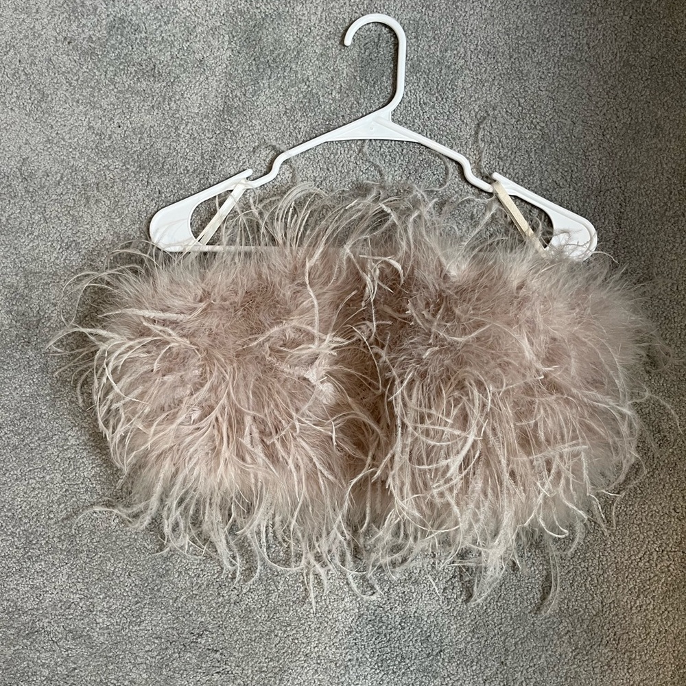 Feather crop top. Blush color